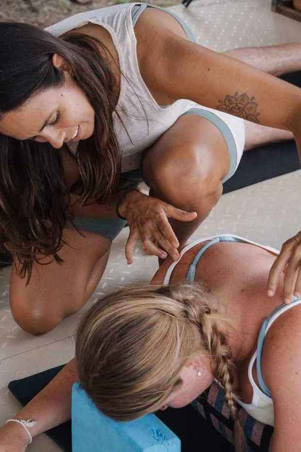 Hands-on adjustment in class